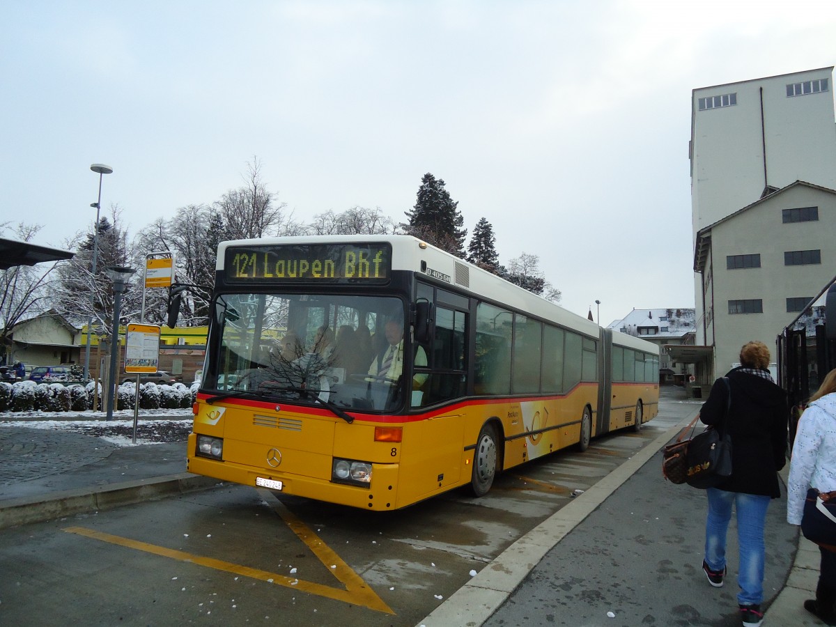 (131'108) - Klopfstein, Laupten - Nr. 8/BE 240'248 - Mercedes (ex PostAuto Bern Nr. 602; ex P 27'726) am 26. November 2010 beim Bahnhof D�dingen