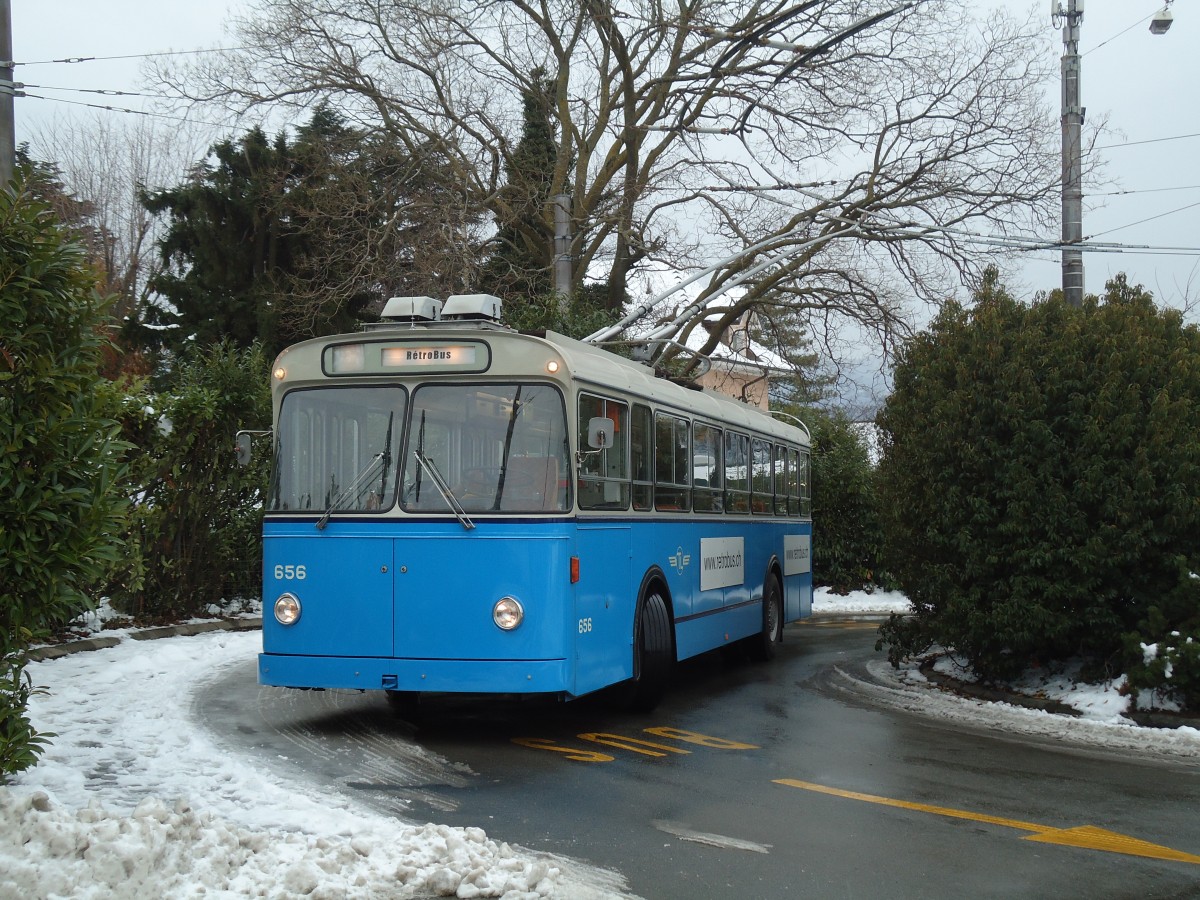 (131'268) - TL Lausanne (R�trobus) - Nr. 656 - FBW/Eggli Trolleybus am 5. Dezember 2010 in Lutry, Corniche