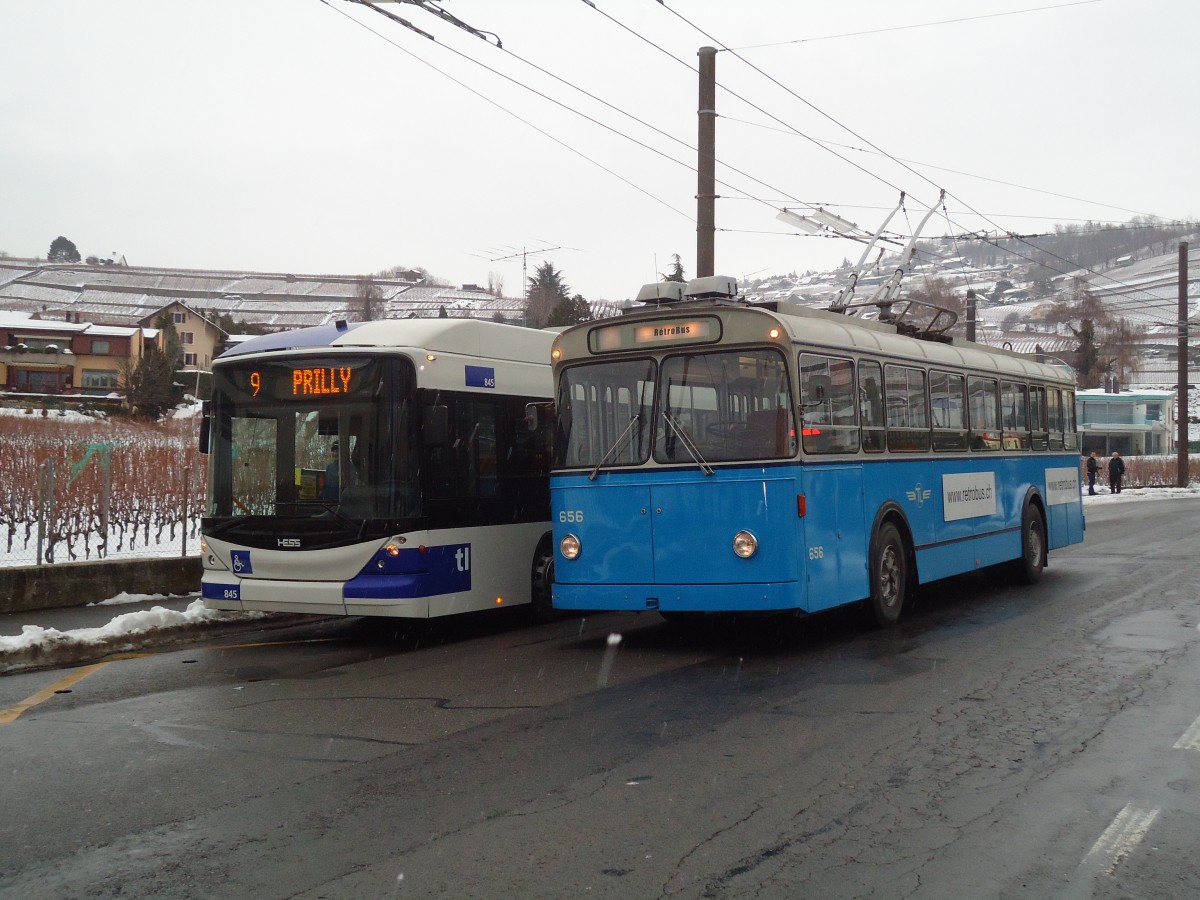 (131'277) - TL Lausanne (R�trobus) - Nr. 656 - FBW/Eggli Trolleybus am 5. Dezember 2010 in Lutry, Corniche