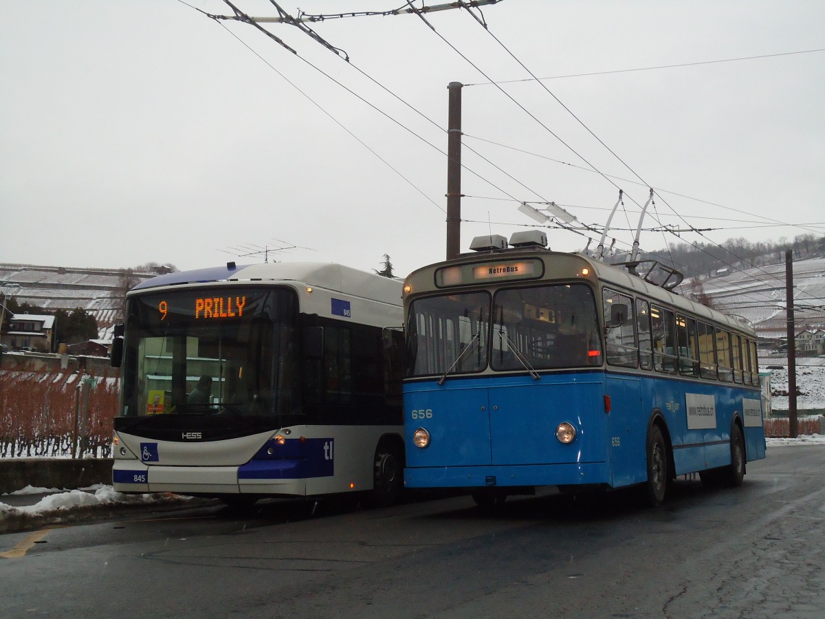 (131'279) - TL Lausanne (R�trobus) - Nr. 656 - FBW/Eggli Trolleybus am 5. Dezember 2010 in Lutry, Corniche