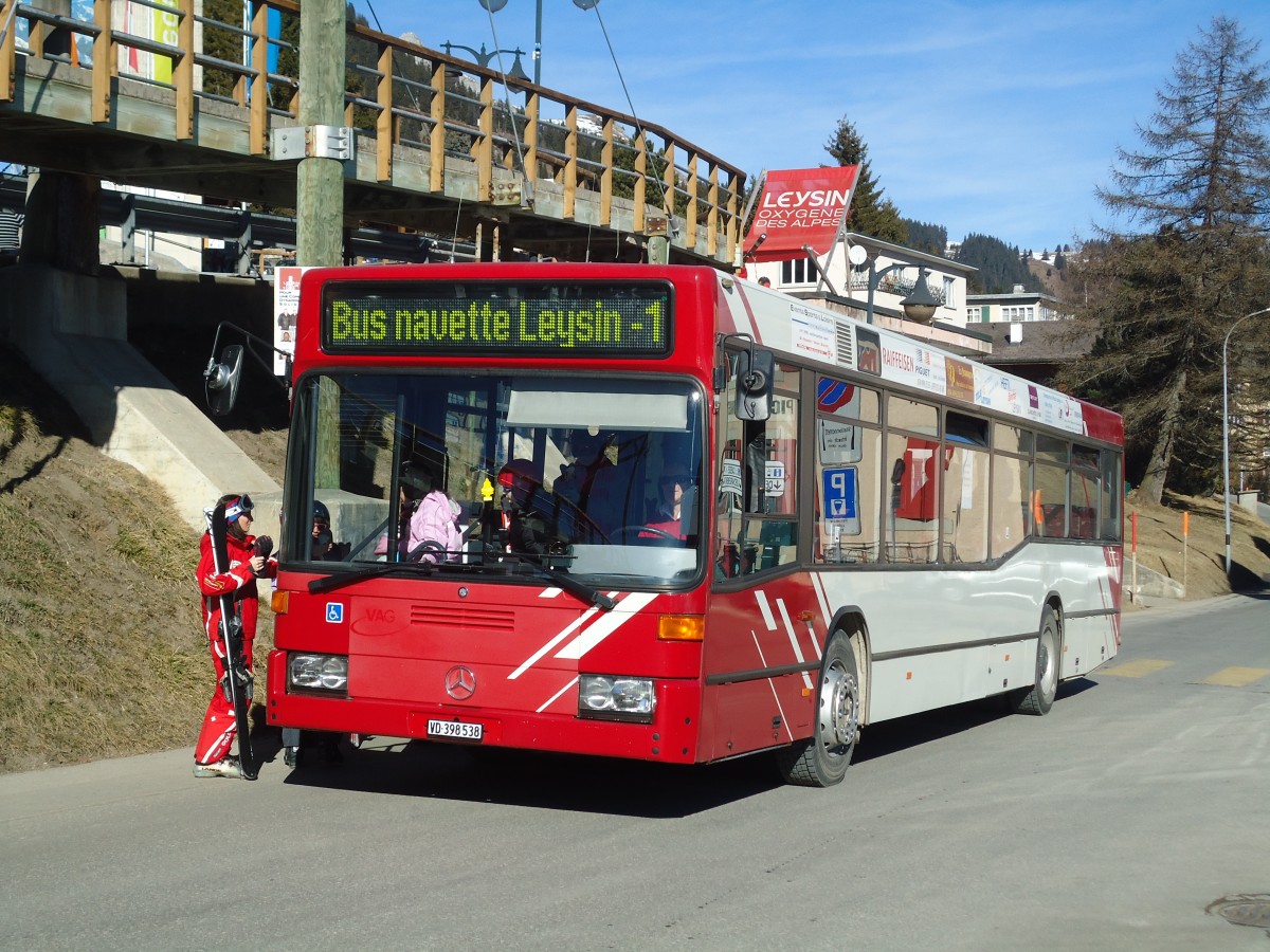 (132'490) - Leysin-Excursions, Leysin - VD 398'538 - Mercedes (ex Krada, D-B�blingen; ex VAG Freiburg/D Nr. 841) am 6. Februar 2011 in Leysin, T�l�ph�rique