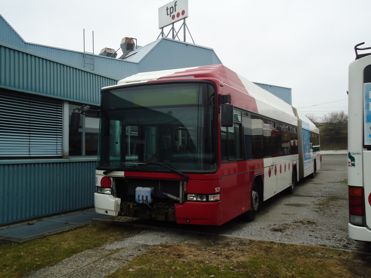 (132'716) - TPF Fribourg - Nr. 521 - MAN/Hess Gelenkduobus am 7. M�rz 2011 in Fribourg, Garage