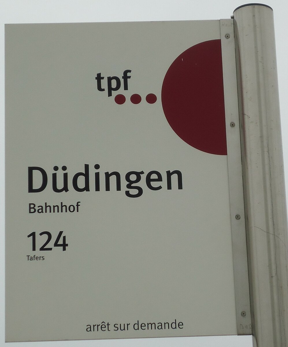 (132'726) - tpf-Haltestellenschild - D�dingen, Bahnhof - am 7. M�rz 2011