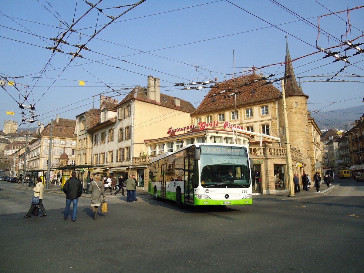 (132'741) - TRN La Chaux-de-Fonds - Nr. 335/NE 95'335 - Mercedes am 8. M�rz 2011 in Neuch�tel, Place Pury