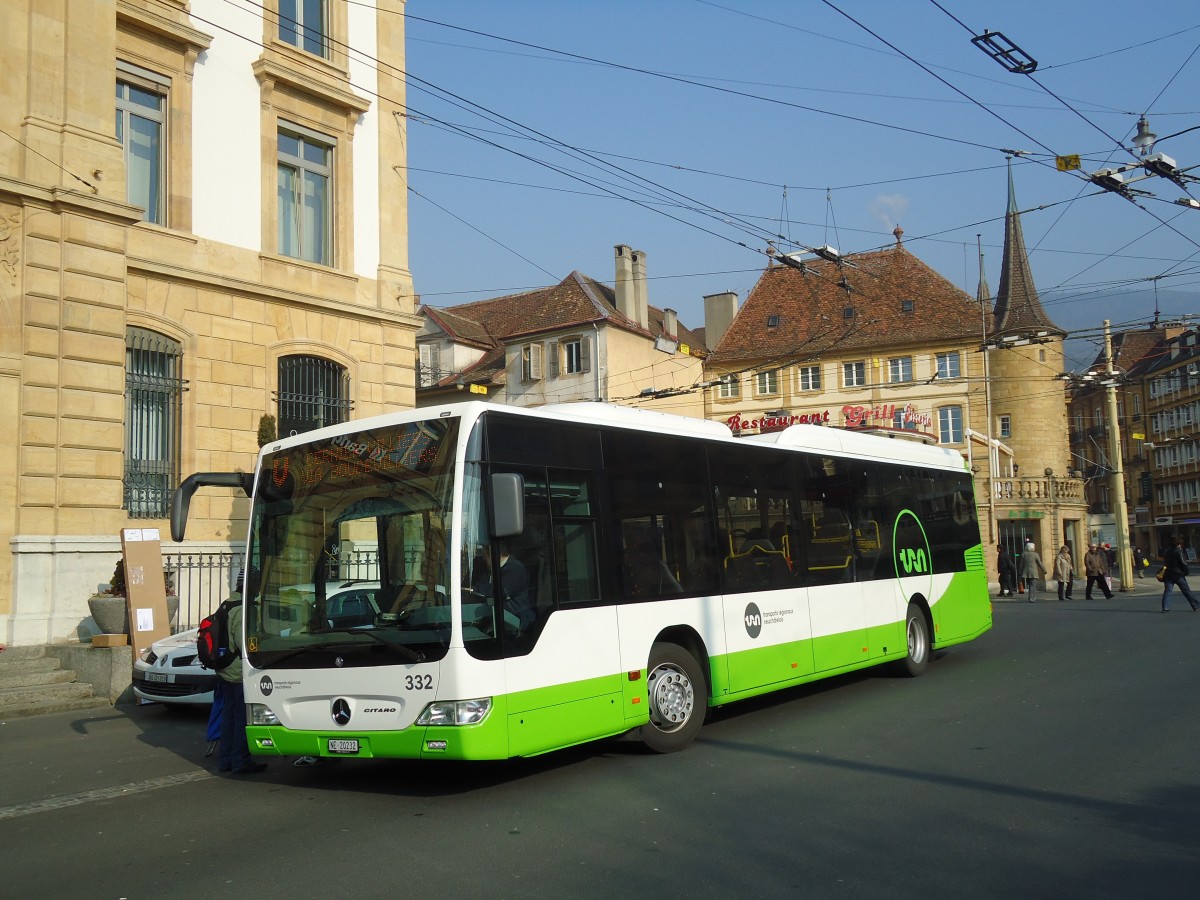 (132'754) - TRN La Chaux-de-Fonds - Nr. 332/NE 20'232 - Mercedes am 8. M�rz 2011 in Neuch�tel, Place Pury