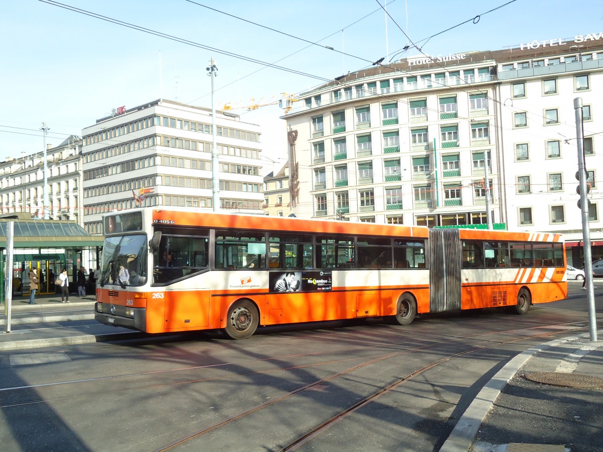 (132'950) - TPG Gen�ve - Nr. 263/GE 96'537 - Mercedes am 10. M�rz 2011 beim Bahnhof Gen�ve