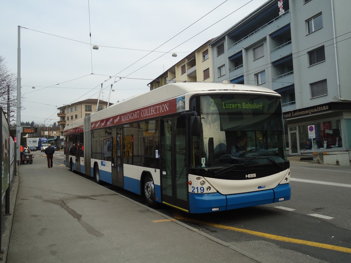 (132'972) - VBL Luzern - Nr. 219 - Hess/Hess Gelenktrolleybus am 11. M�rz 2011 in Emmenbr�cke, Sprengi