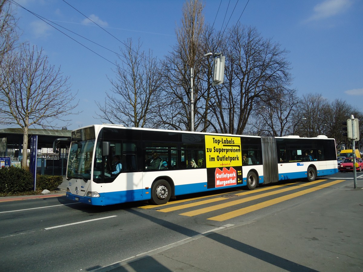 (133'025) - VBL Luzern - Nr. 133/LU 15'006 - Mercedes am 11. M�rz 2011 beim Bahnhof Luzern