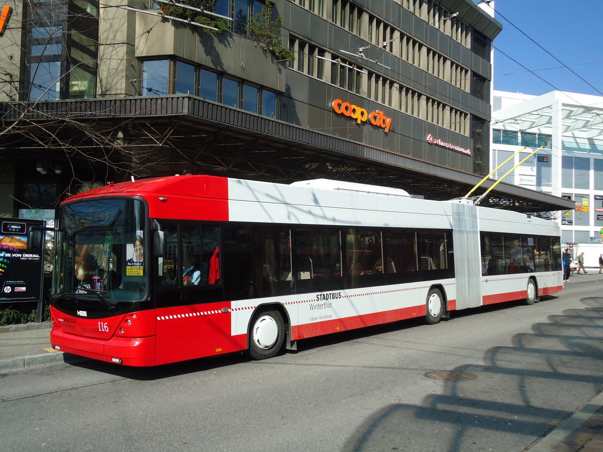 (133'085) - SW Winterthur - Nr. 116 - Hess/Hess Gelenktrolleybus am 20. M�rz 2011 beim Hauptbahnhof Winterthur