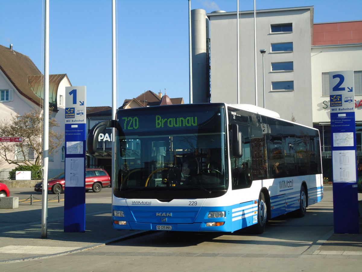 (133'151) - WilMobil, Wil - Nr. 229/BE 325'991 - MAN (ex BSW Sargans Nr. 330) am 23. M�rz 2011 beim Bahnhof Wil