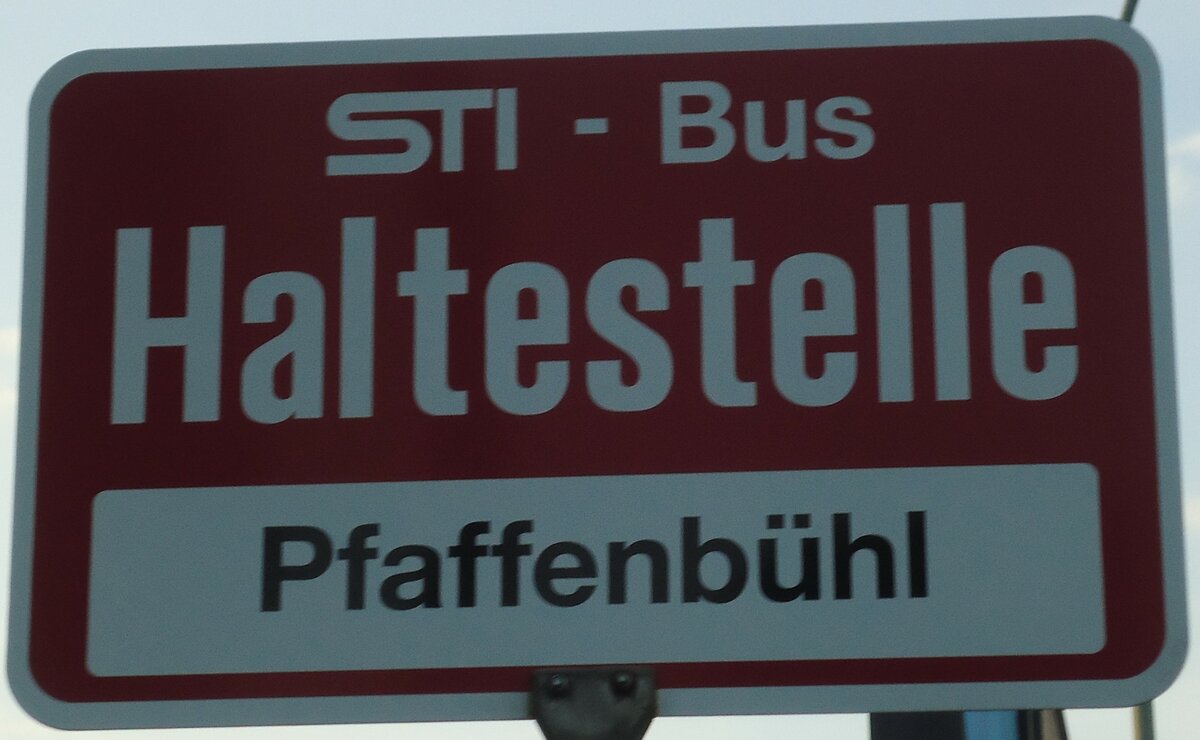 (133'348) - STI-Haltestellenschild - Thun, Pfaffenb�hl - am 21. April 2011