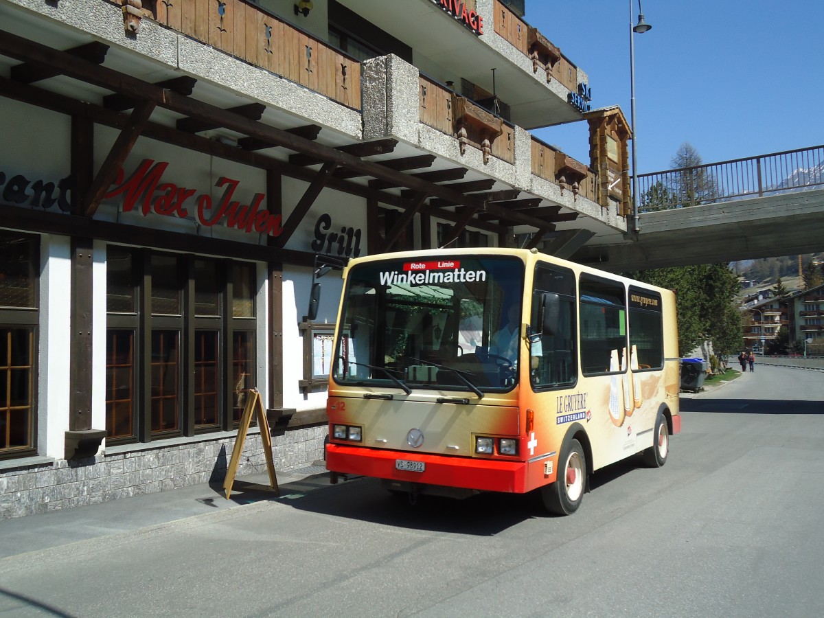 (133'376) - OBZ Zermatt - Nr. 12/VS 98'912 - Vetter am 22. April 2011 in Zermatt, Kirch-Br�cke