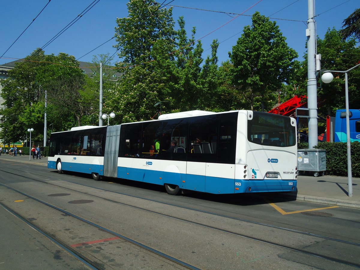 (133'474) - VBZ Z�rich - Nr. 553/ZH 730'553 - Neoplan am 25. April 2011 in Z�rich, B�rkliplatz