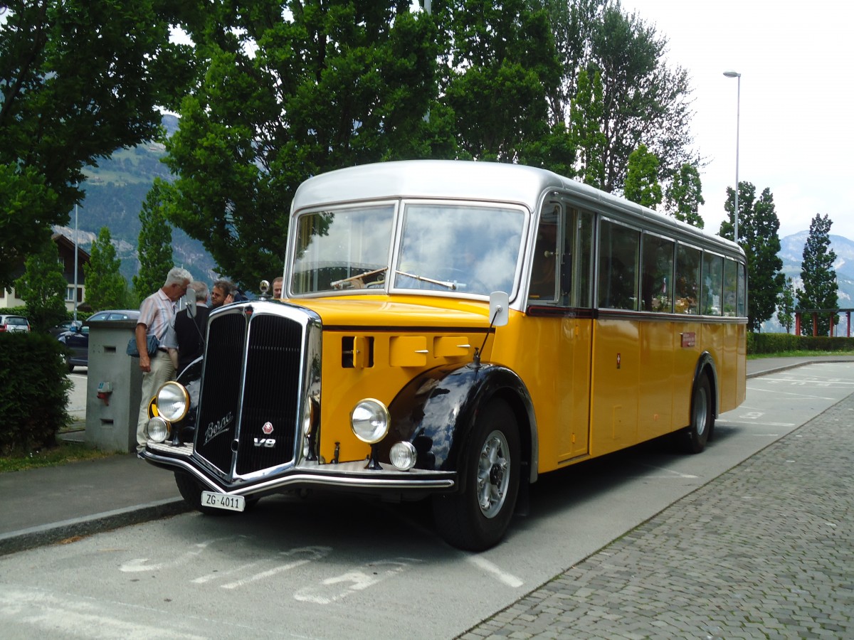 (133'645) - Roost, Steinhausen - ZG 4011 - Berna/Hess (ex diverse Besitzer; ex AGO Olten Nr. 5) am 14. Mai 2011 beim Bahnhof Fl�elen