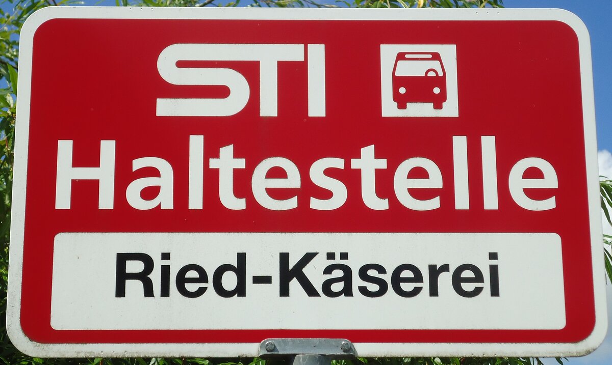 (133'872) - STI-Haltestellenschild - Unterlangenegg, Ried-K�serei - am 28. Mai 2011