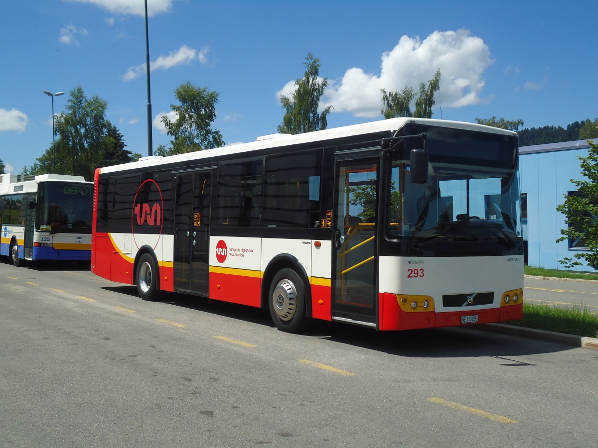 (134'994) - VR La Chaux-de-Fonds - Nr. 293/NE 113'293 - Volvo/Alfabuz am 11. Juli 2011 in La Chaux-de-Fonds, D�p�t TC