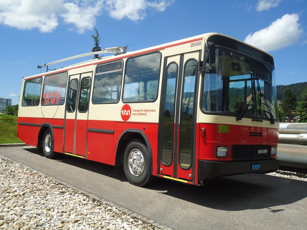(135'000) - TC La Chaux-de-Fonds - Nr. 200/NE 543 - NAW/Hess Enteiser (ex VR La Chaux-de-Fonds Nr. 200) am 11. Juli 2011 in La Chaux-de-Fonds, D�p�t 