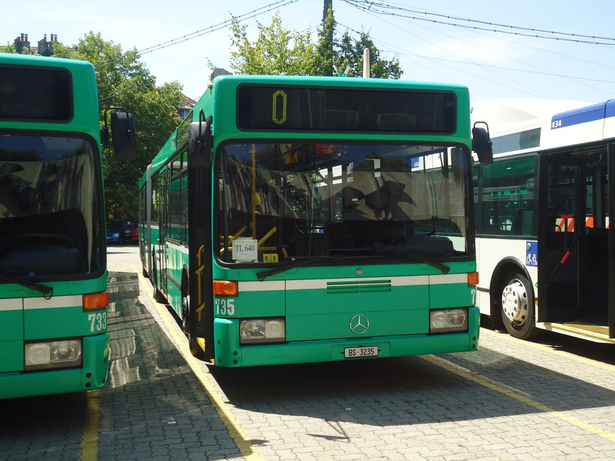 (135'073) - TL Lausanne (BVB 735) - Nr. 640/BE 3235 - Mercedes (ex VAG Freiburg/D Nr. 935) am 12. Juli 2011 in Lausanne, D�p�t Borde