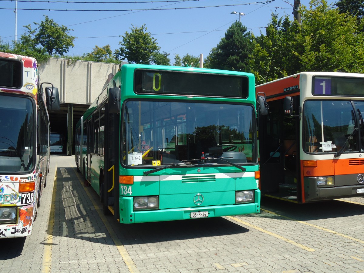 (135'077) - TL Lausanne (BVB 734) - Nr. 642/BS 3234 - Mercedes (ex VAG Freiburg/D Nr. 933) am 12. Juli 2011 in Lausanne, D�p�t Borde