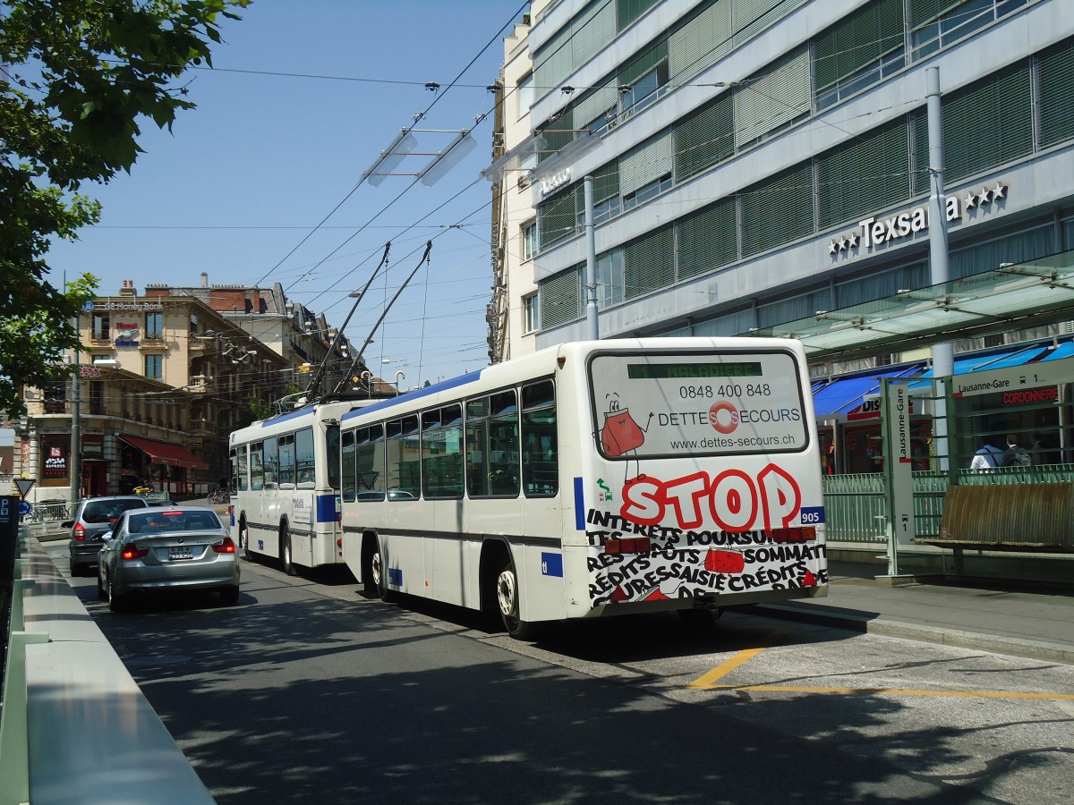 (135'105) - TL Lausanne - Nr. 905 - Lanz+Marti/Hess Personenanh�nger am 12. Juli 2011 beim Bahnhof Lausanne
