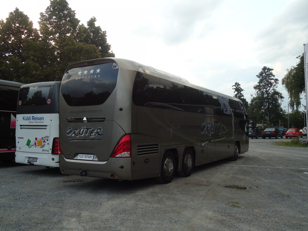 (135'337) - Gr�ter, Hochdorf - LU 15'748 - Neoplan am 29. Juli 2011 in Thun, Lachenwiese