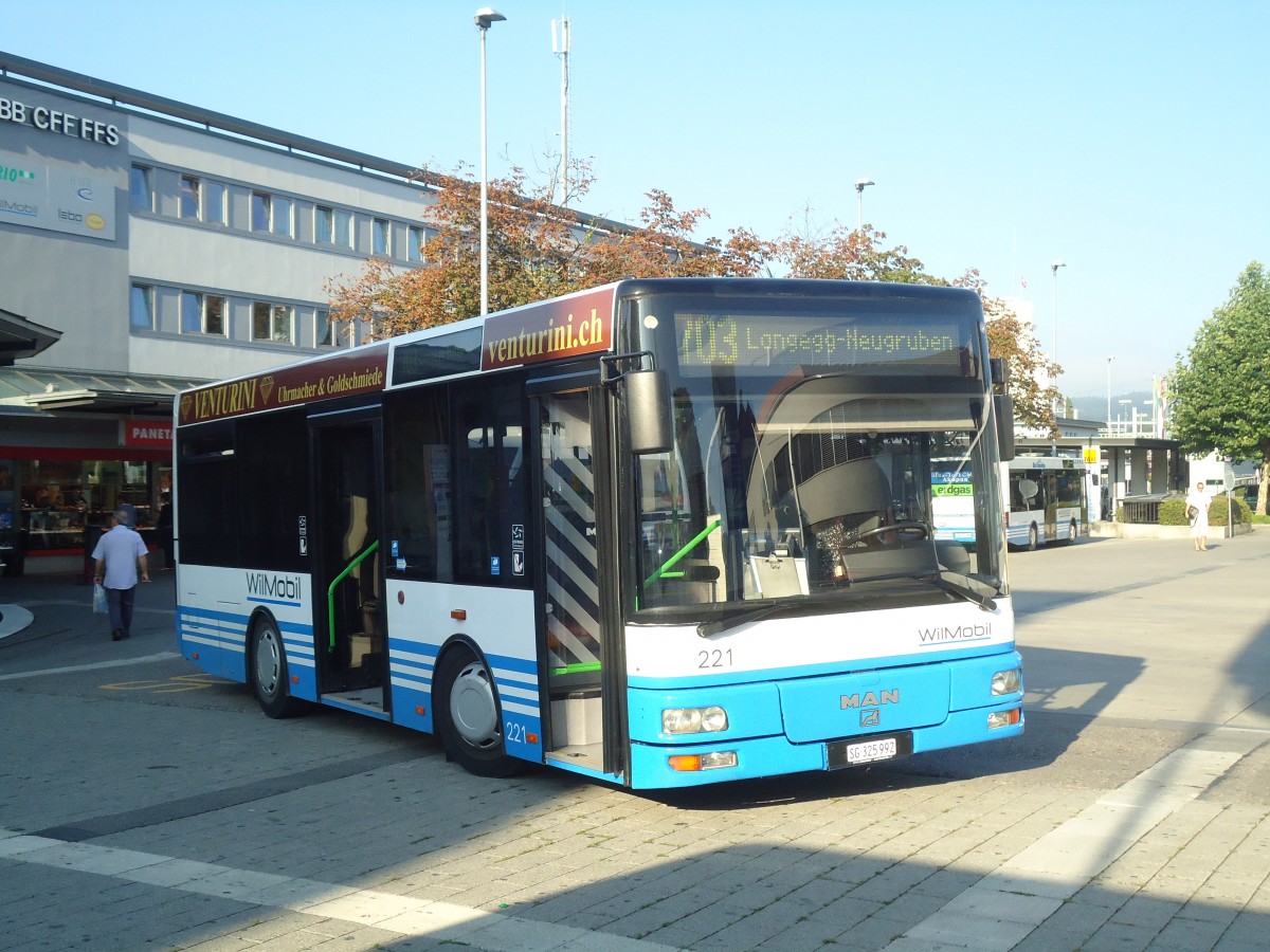 (135'487) - WilMobil, Wil - Nr. 221/SG 325'992 - MAN/G�ppel (ex Wick, Wil Nr. 1) am 17. August 2011 beim Bahnhof Wil