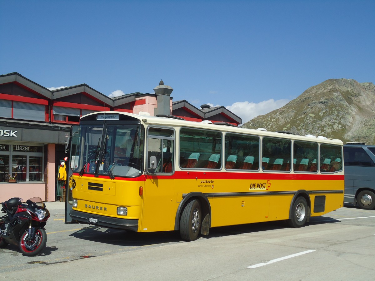 (135'699) - AVG Meiringen - Nr. 74/BE 607'481 - Saurer/R&J (ex P 24'357) am 21. August 2011 in Nufenen, Passh�he
