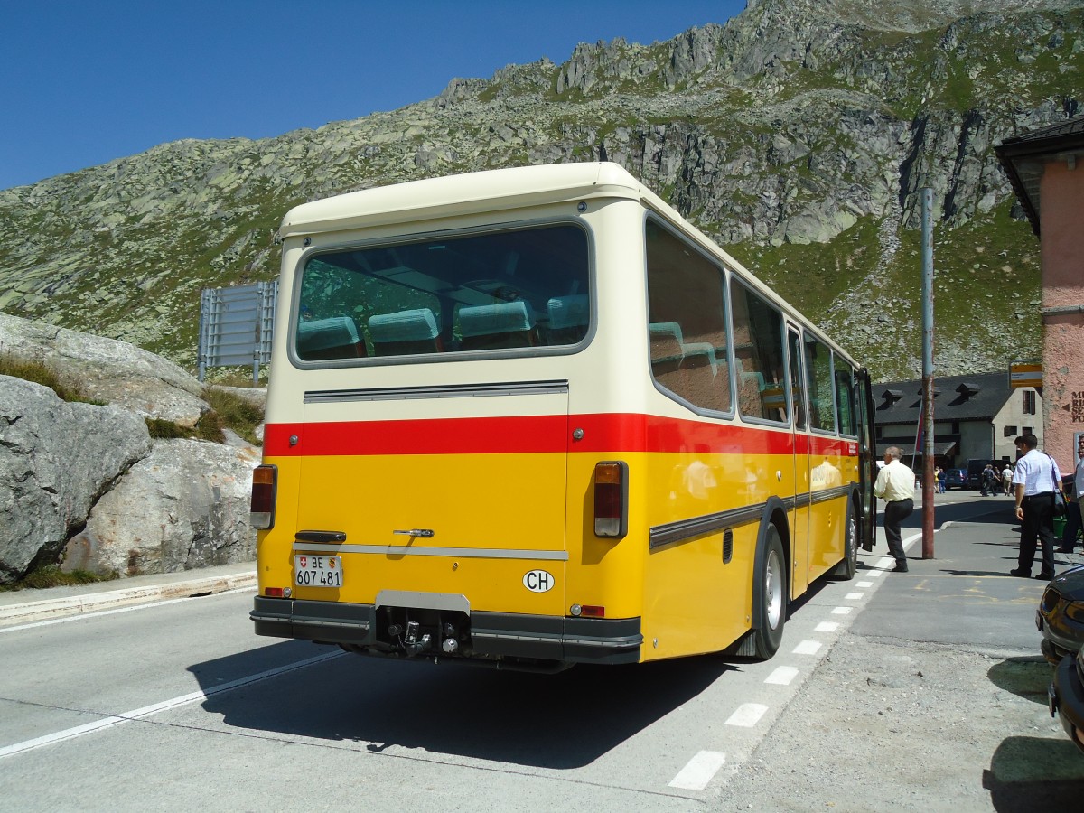 (135'719) - AVG Meiringen - Nr. 74/BE 607'481 - Saurer/R&J (ex P 24'357) am 21. August 2011 in Gotthard, Passh�he