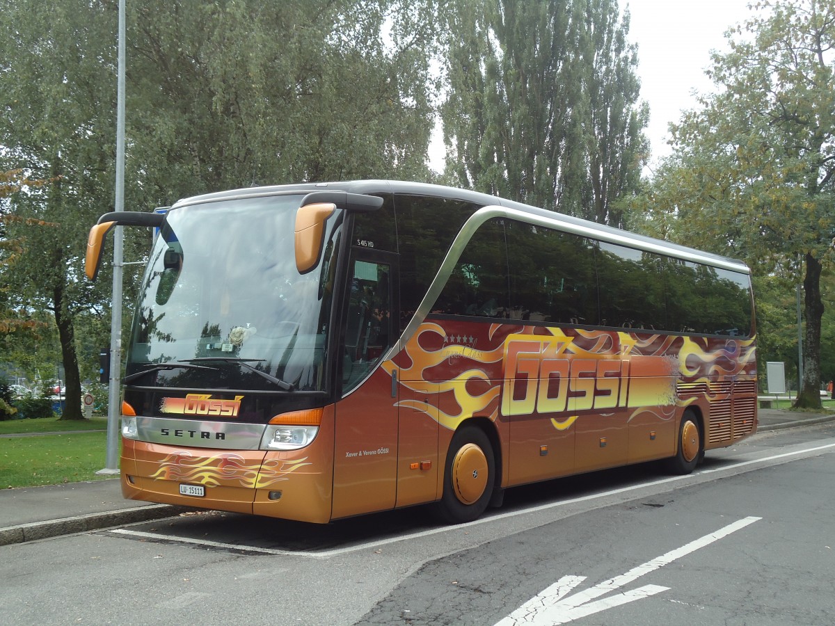 (135'805) - G�ssi, Horw - LU 15'111 - Setra am 4. September 2011 in Thun, Lachen