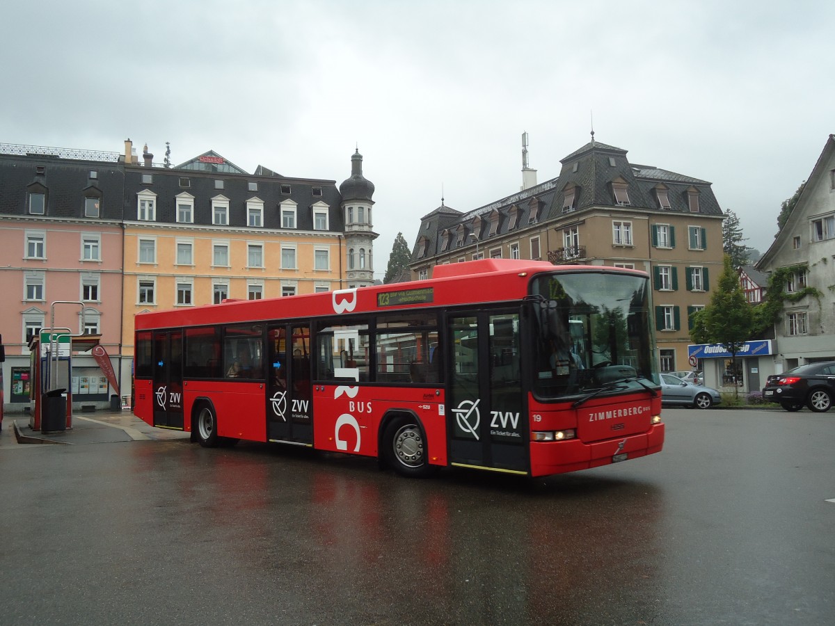 (135'815) - AHW Horgen - Nr. 19/ZH 602'772 - Volvo/Hess am 5. September 2011 beim Bahnhof W�denswil