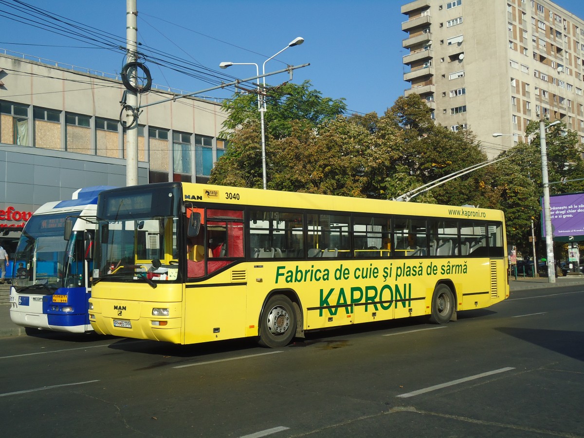 (136'428) - RATP Ploiesti - Nr. 3040/PH 65 TPP - MAN am 5. Oktober 2011 beim Bahnhof Ploiesti S�d