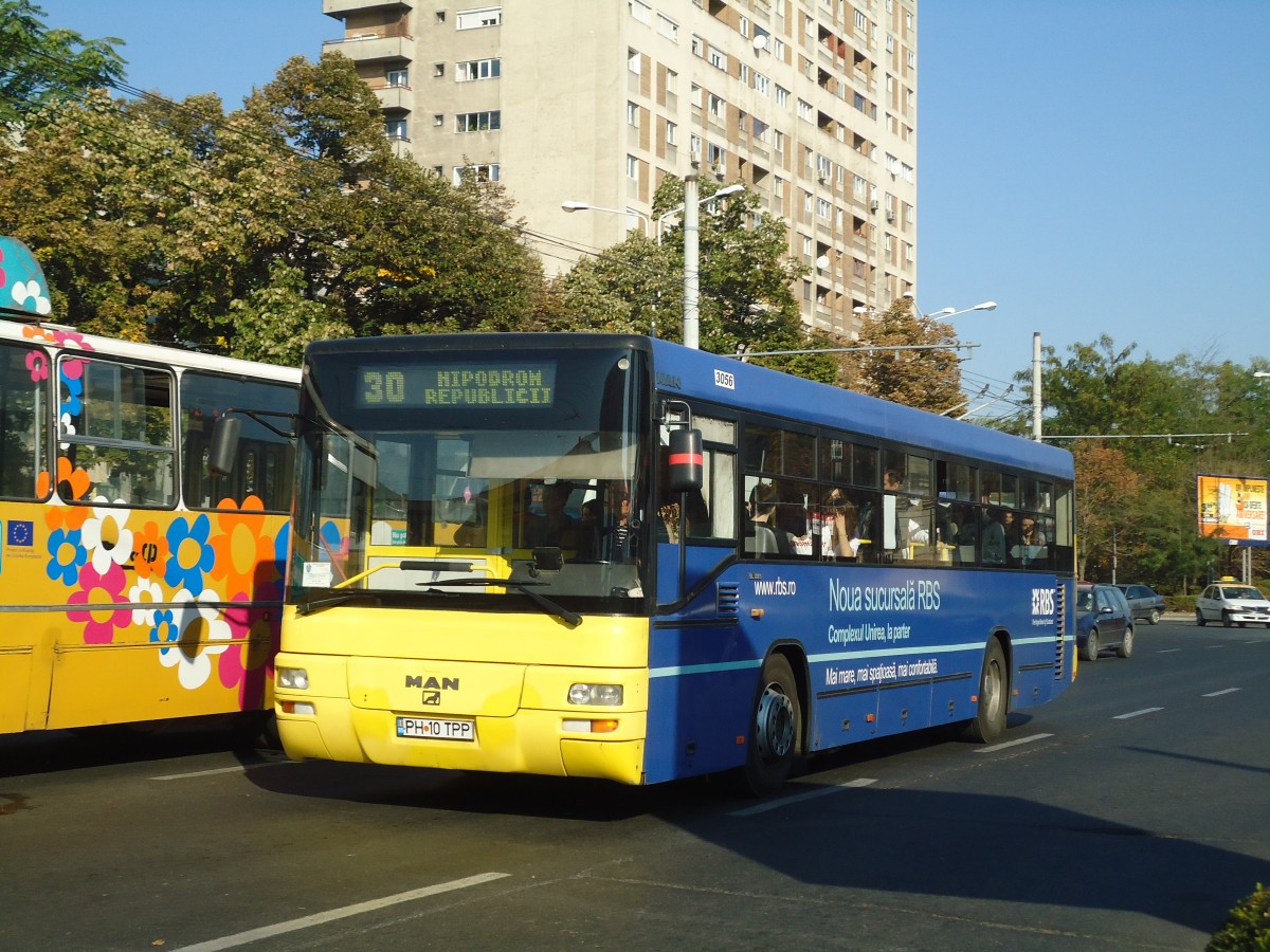 (136'435) - RATP Ploiesti - Nr. 3056/PH 10 TPP - MAN am 5. Oktober 2011 beim Bahnhof Ploiesti S�d
