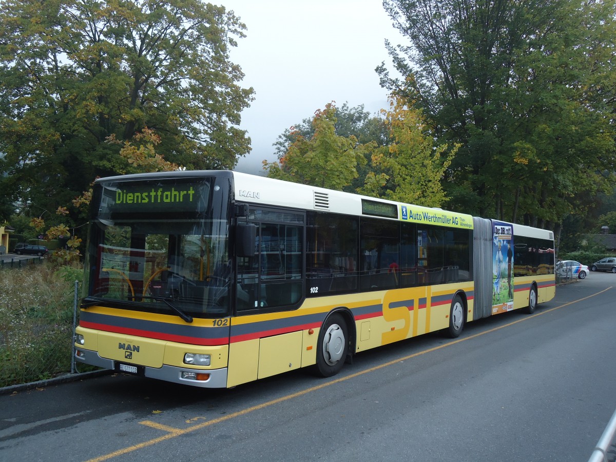 (136'590) - STI Thun - Nr. 102/BE 577'102 - MAN am 11. Oktober 2011 bei der Schiffl�ndte Thun