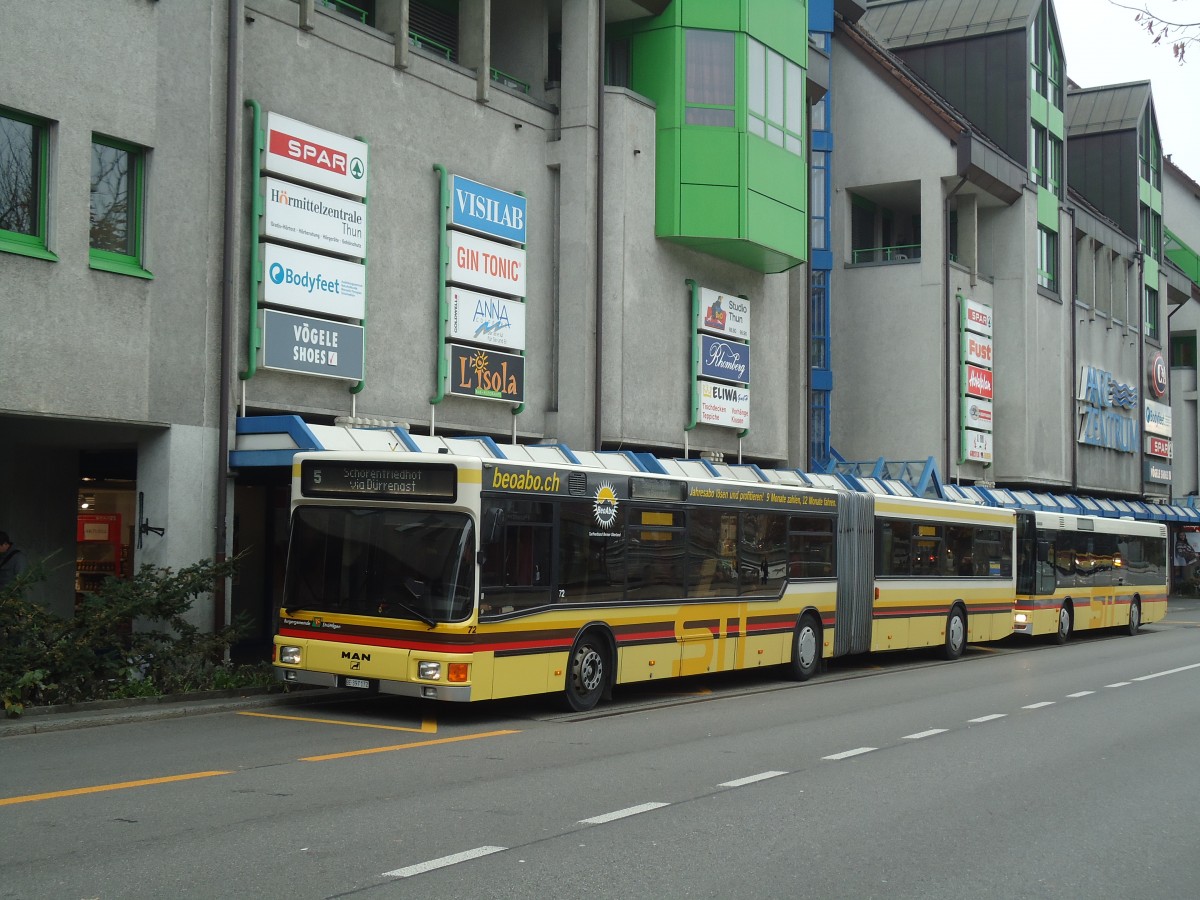 (136'727) - STI Thun - Nr. 72/BE 397'172 - MAN am 11. November 2011 in Thun, Postbr�cke