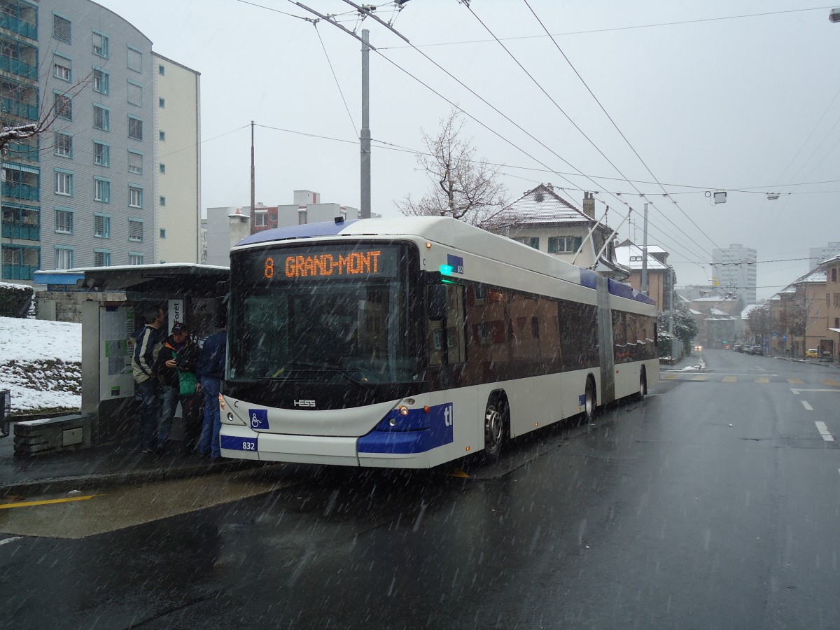 (137'277) - TL Lausanne - Nr. 832 - Hess/Hess am 18. Dezember 2011 in Lausanne, For�t