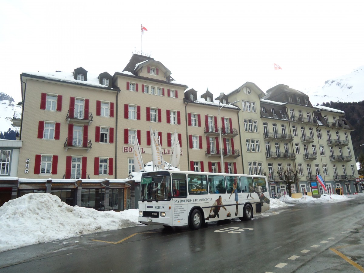 (137'348) - EAB Engelberg - Nr. 4/OW 10'265 - NAW/Hess (ex RTB Altst�tten Nr. 49) am 2. Januar 2012 beim Bahnhof Engelberg