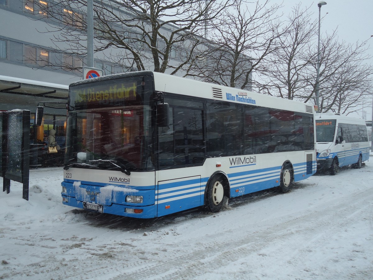 (137'665) - WilMobil, Wil - Nr. 223/SG 245'703 - MAN/G�ppel (ex Wick, Wil Nr. 3) am 15. Februar 2012 beim Bahnhof Wil