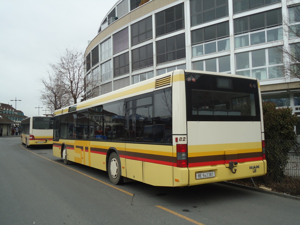 (137'813) - STI Thun - Nr. 82/BE 543'382 - MAN am 23. Februar 2012 bei der Schiffl�ndte Thun