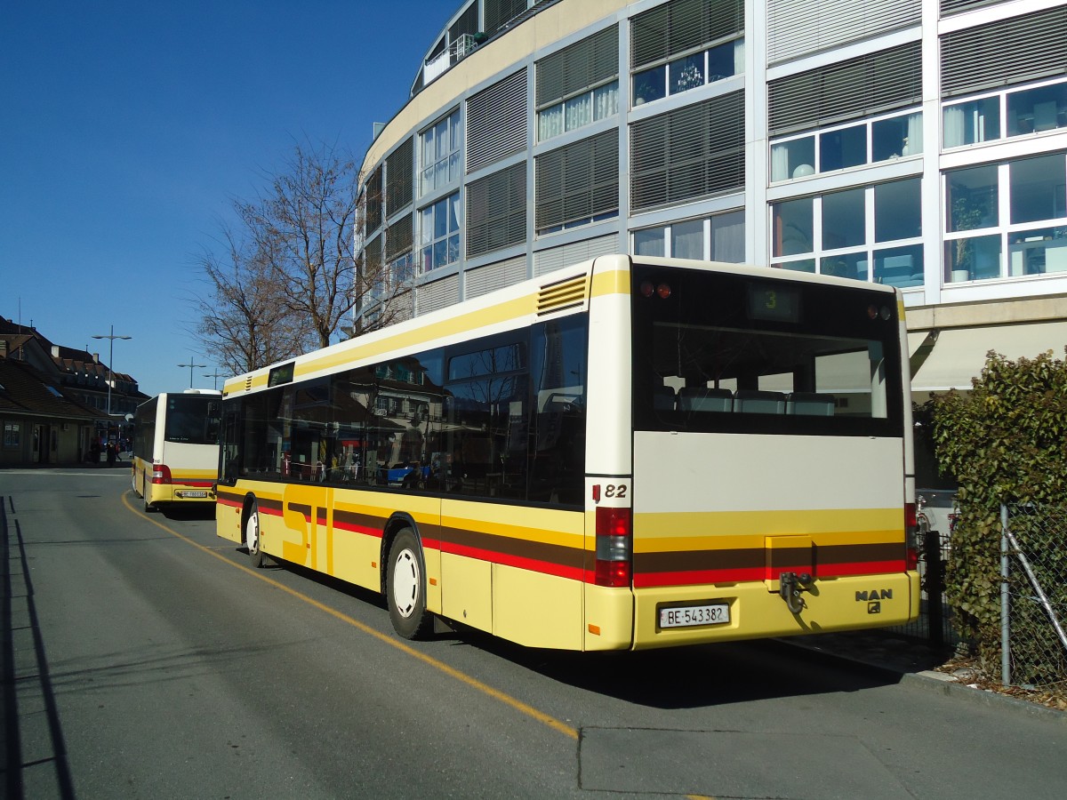 (137'830) - STI Thun - Nr. 82/BE 543'382 - MAN am 29. Februar 2012 bei der Schiffl�ndte Thun