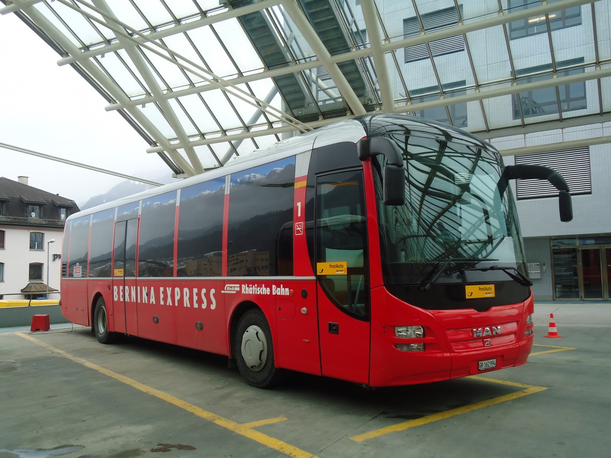 (137'878) - PostAuto Graub�nden - GR 162'994 - MAN (ex GR 162'972) am 5. M�rz 2012 in Chur, Postautostation