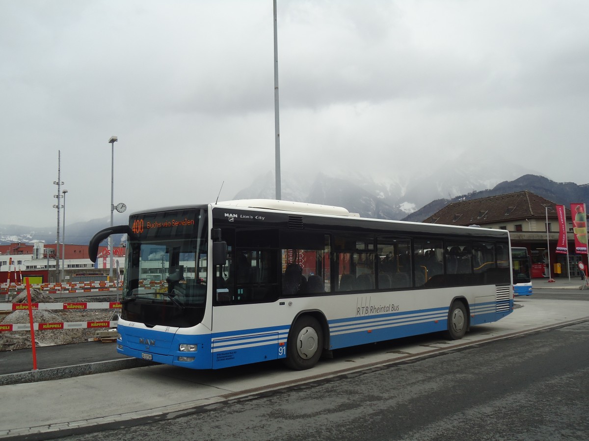 (137'949) - RTB Altst�tten - Nr. 91/SG 337'560 - MAN am 5. M�rz 2012 beim Bahnhof Sargans (Einsatz BSW)