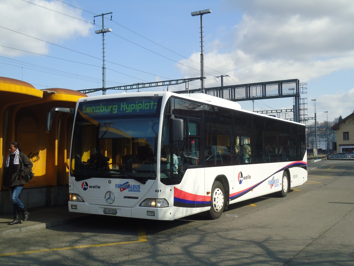 (138'092) - Knecht, Windisch - Nr. 451/AG 369'002 - Mercedes (ex Nr. 51) am 6. M�rz 2012 beim Bahnhof Lenzburg