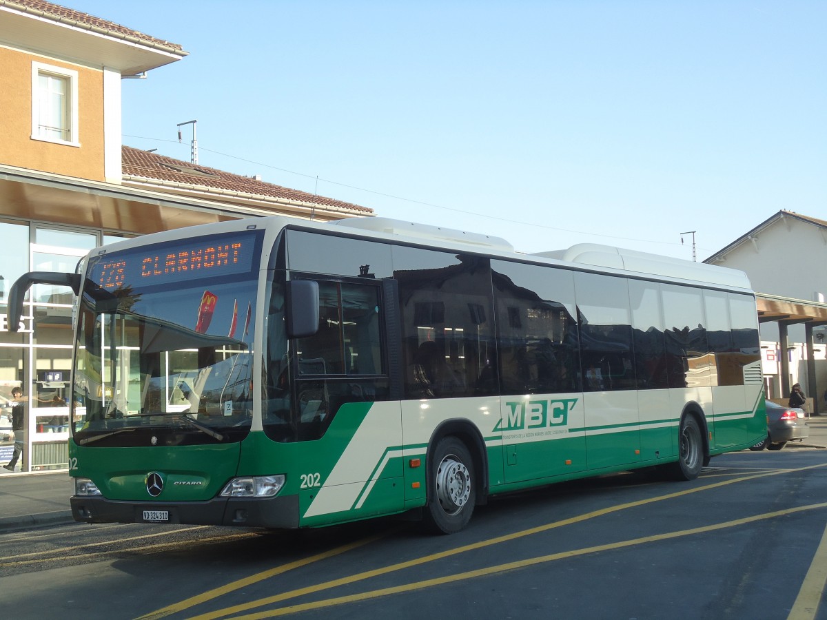 (138'156) - MBC Morges - Nr. 202/VD 324'310 - Mercedes am 9. M�rz 2012 beim Bahnhof Morges