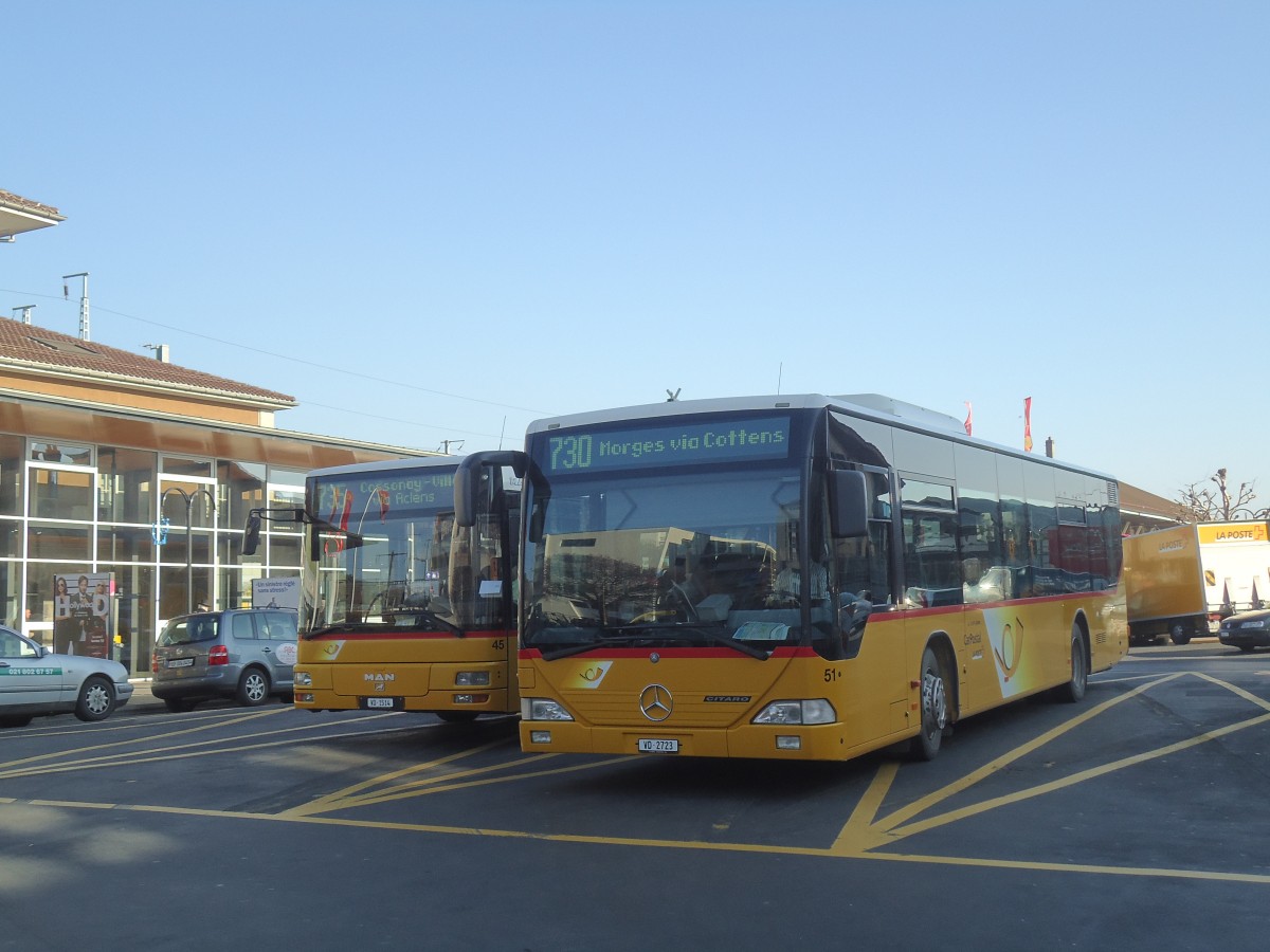 (138'165) - SAPJV, L'Isle - Nr. 51/VD 2723 - Mercedes am 9. M�rz 2012 beim Bahnhof Morges