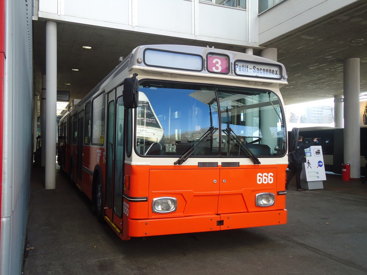 (138'179) - TPG Gen�ve - Nr. 666 - Saurer/Hess Gelenktrolleybus am 9. M�rz 2012 in Gen�ve, Palexpo
