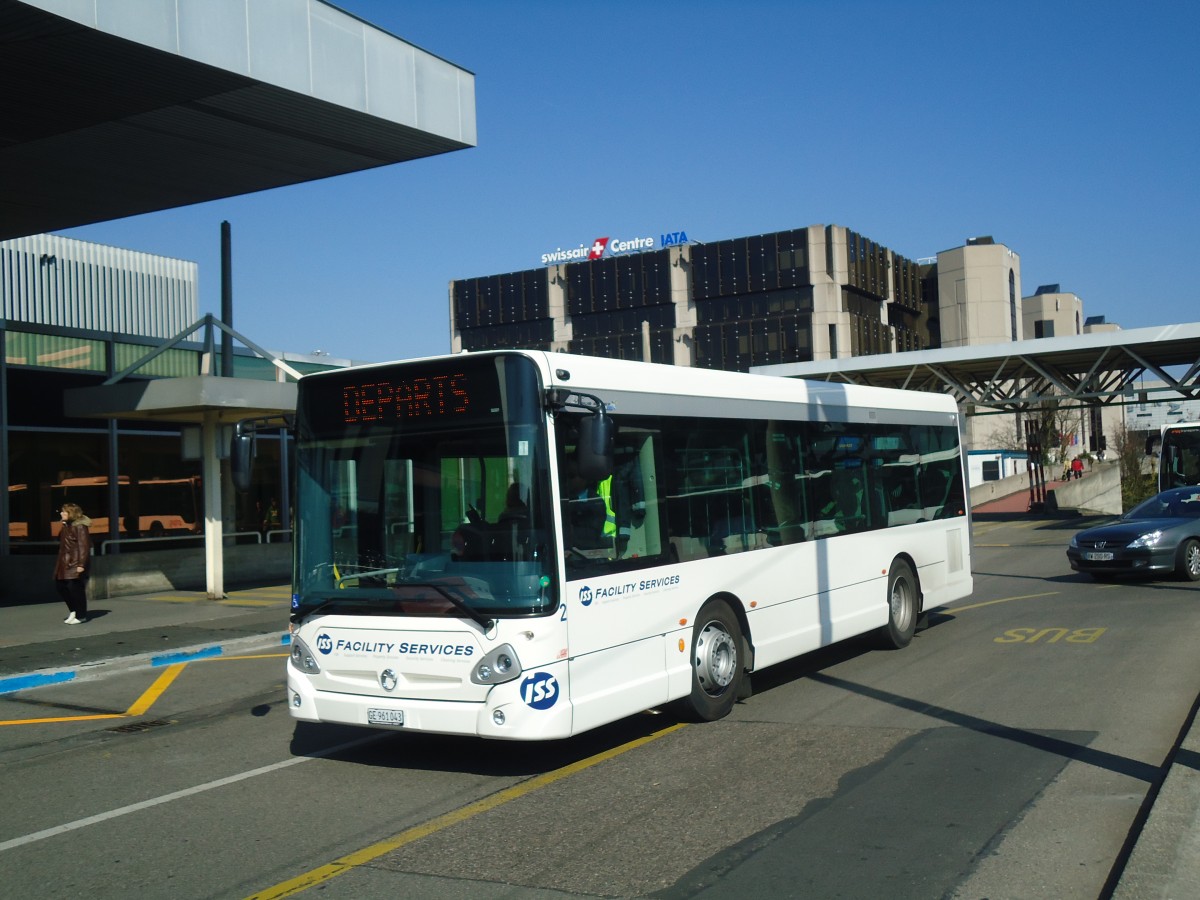 (138'245) - Facility Services, Gen�ve - Nr. 2/GE 961'043 - Irisbus am 9. M�rz 2012 in Gen�ve, A�roport