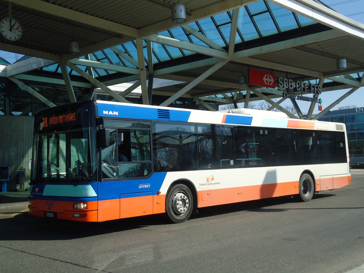 (138'250) - Globe-Limo, Gen�ve - Nr. 499/GE 960'151 - MAN am 9. M�rz 2012 in Gen�ve, A�roport