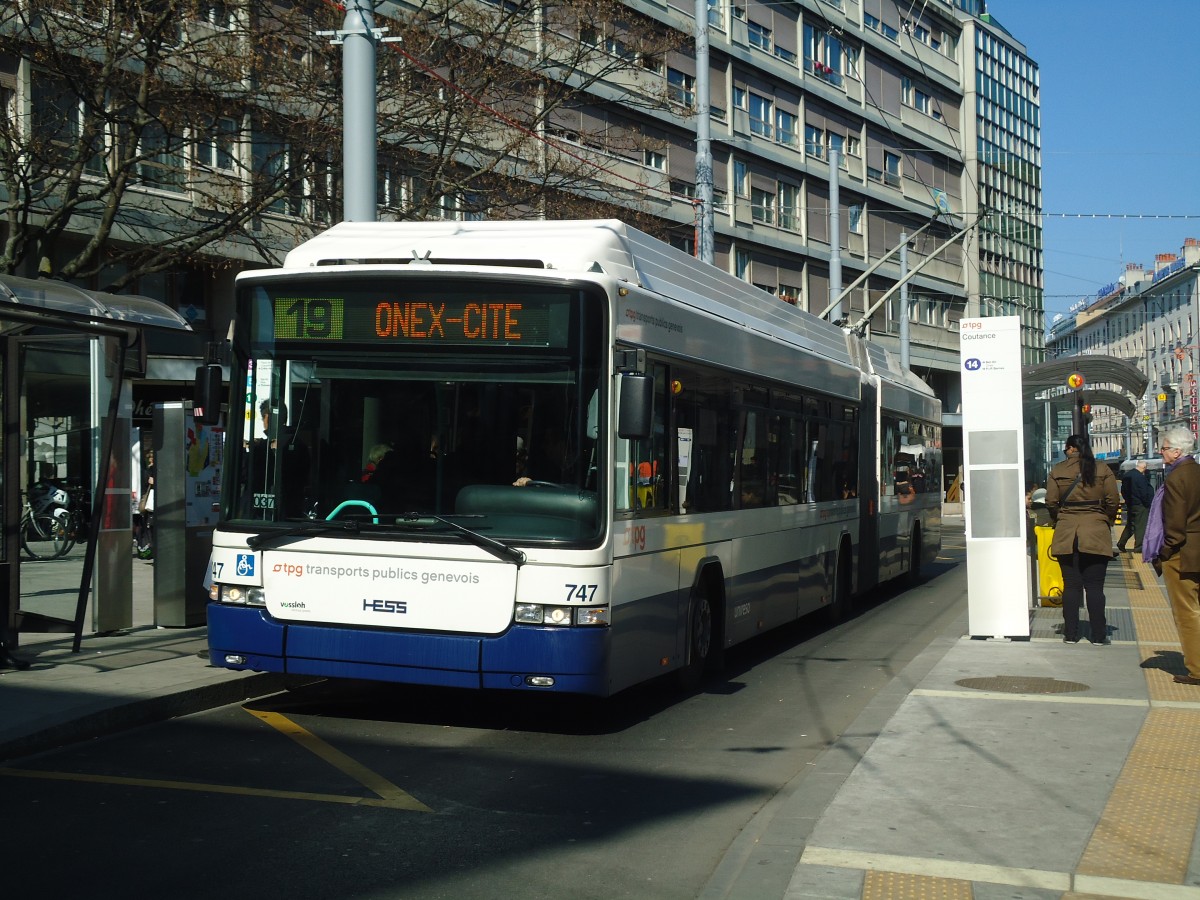 (138'268) - TPG Gen�ve - Nr. 747 - Hess/Hess Gelenktrolleybus am 9. M�rz 2012 in Gen�ve, Coutance