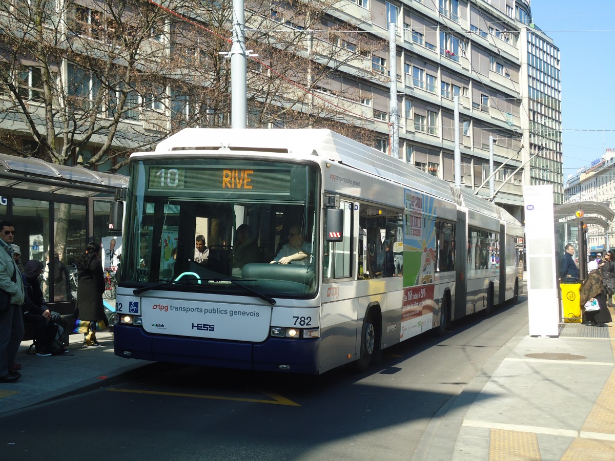 (138'271) - TPG Gen�ve - Nr. 782 - Hess/Hess Doppelgelenktrolleybus am 9. M�rz 2012 in Gen�ve, Coutance