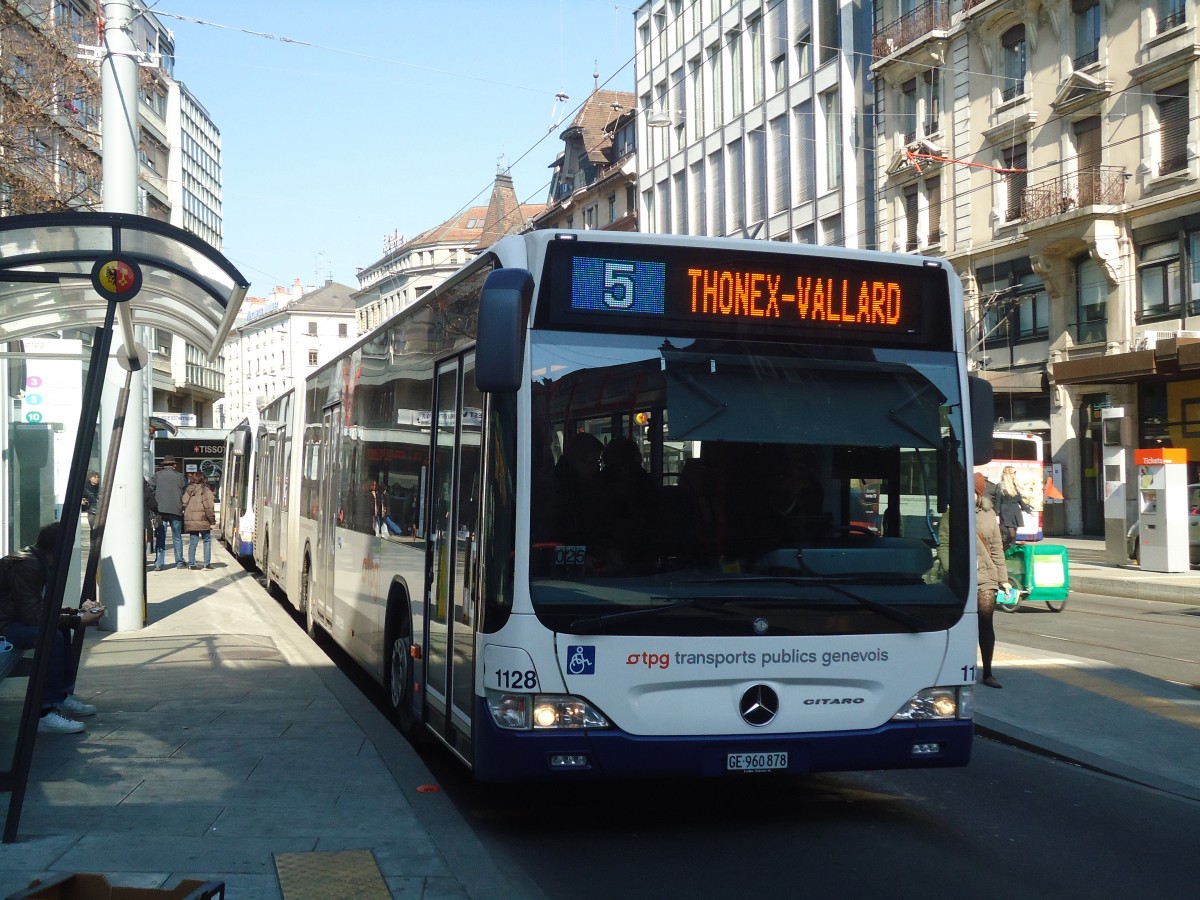 (138'289) - TPG Gen�ve - Nr. 1128/GE 960'878 - Mercedes am 9. M�rz 2012 in Gen�ve, Coutance